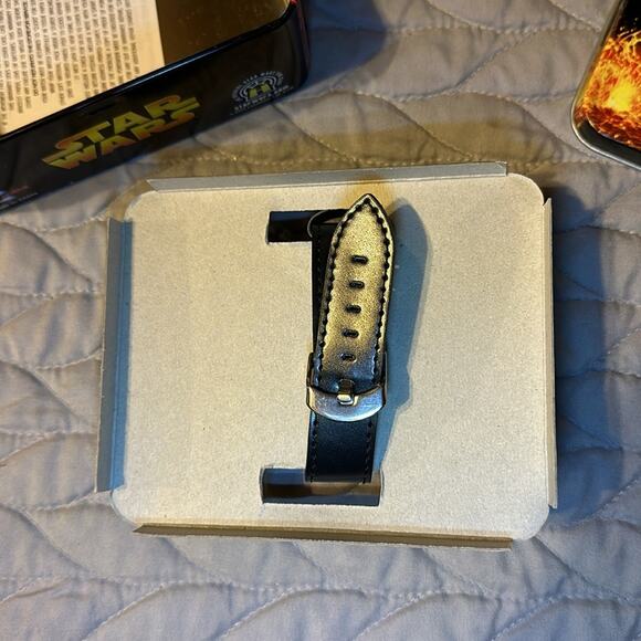 Star Wars Darth Vader Watch official fan club tin - Picture 4 of 10